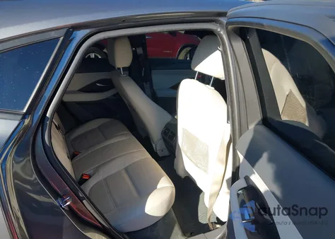 2019 Jaguar E-Pace S z USA, uszkodzony, nr VIN SADFJ2FX2K1Z39000